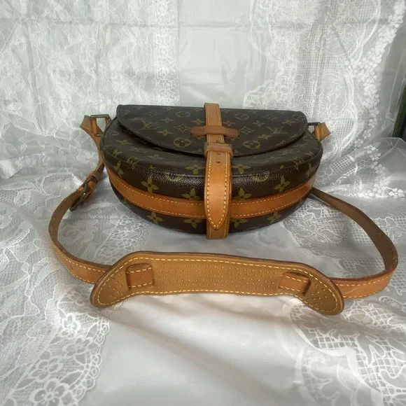 AUTHENTIC LOUIS VUITTON Monogram Chantilly GM - Picture 16 of 16